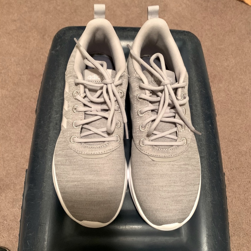 Adidas Cloudfoam women’s sneakers